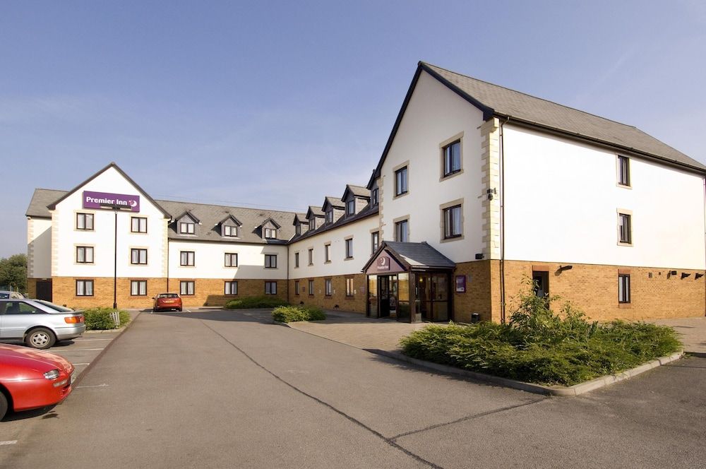 Premier Inn Gloucester - Barnwood 1