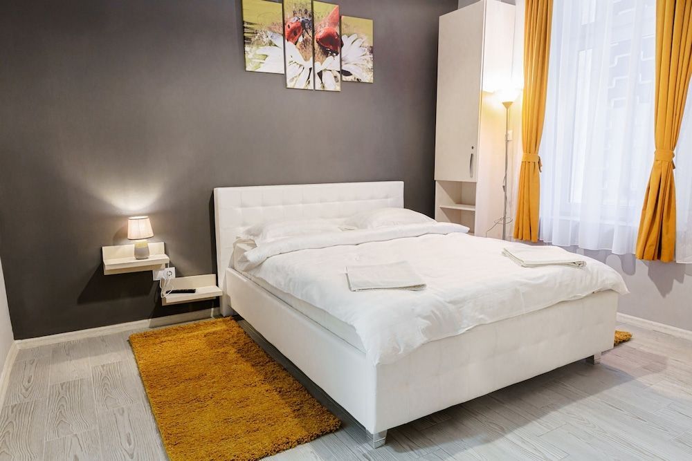 Select City Center Apartments 2