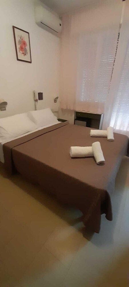 HOTEL PLAZA 1