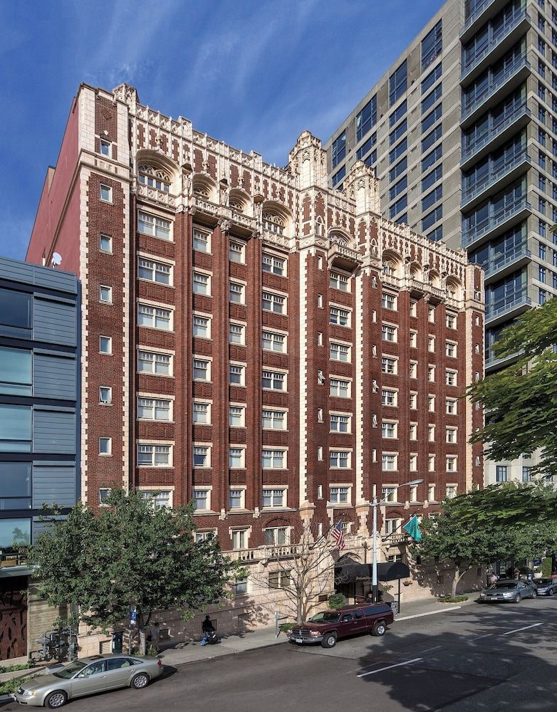 WorldMark Seattle - The Camlin 1