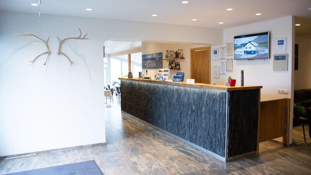 Glacier World - Hoffell Guesthouse 2