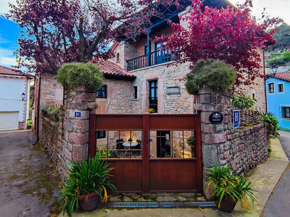 Hotel Casona D'Alevia 1