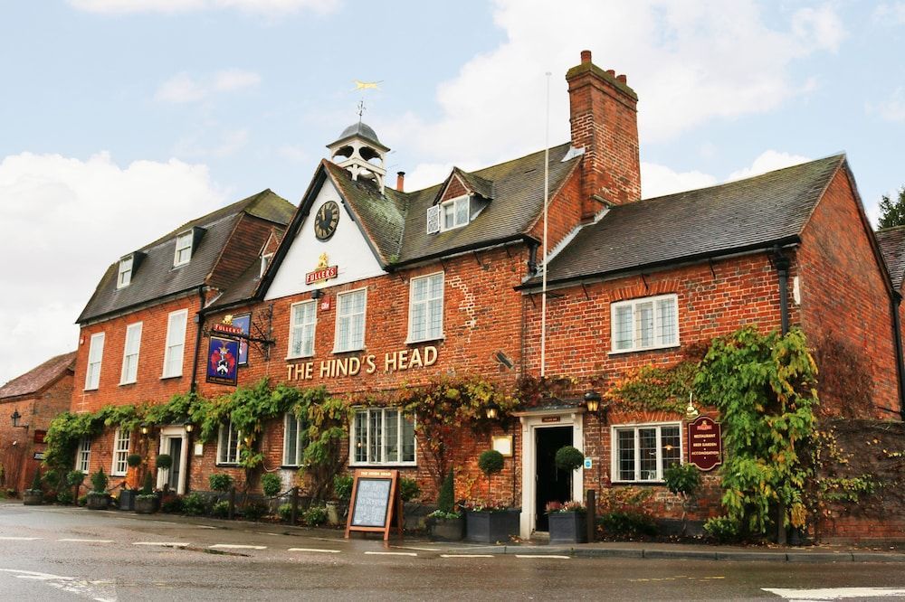 Hinds Head 1