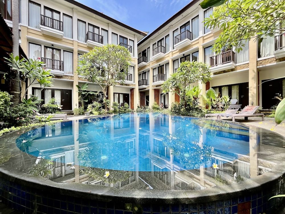 Suris Boutique Hotel 1