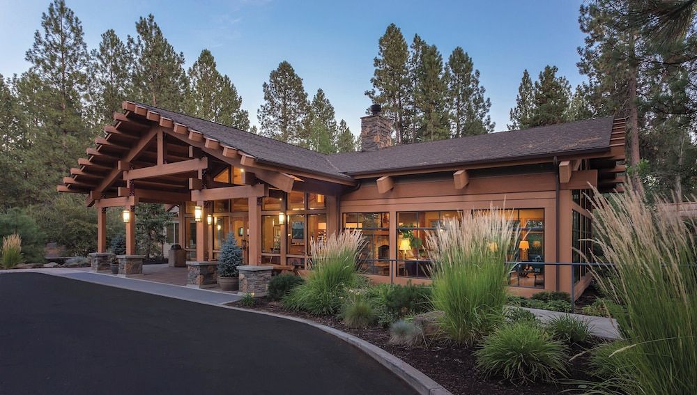 Seventh Mountain Resort 1