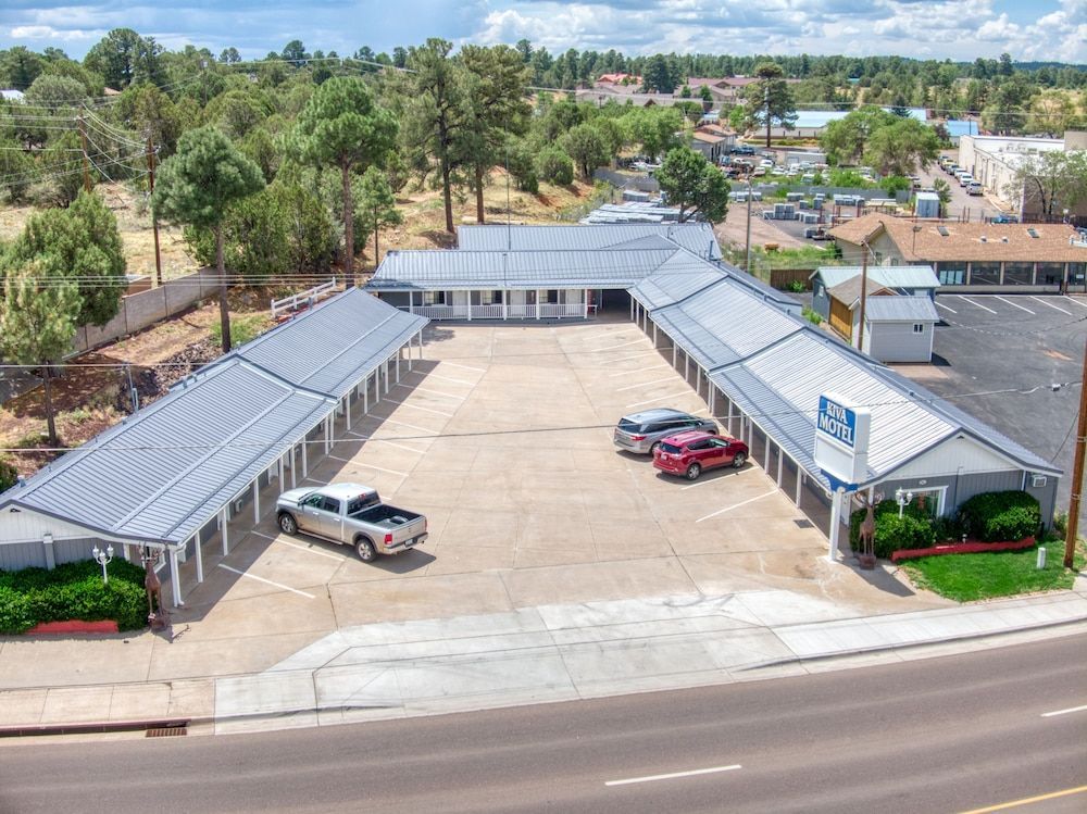 Kiva Motel 1