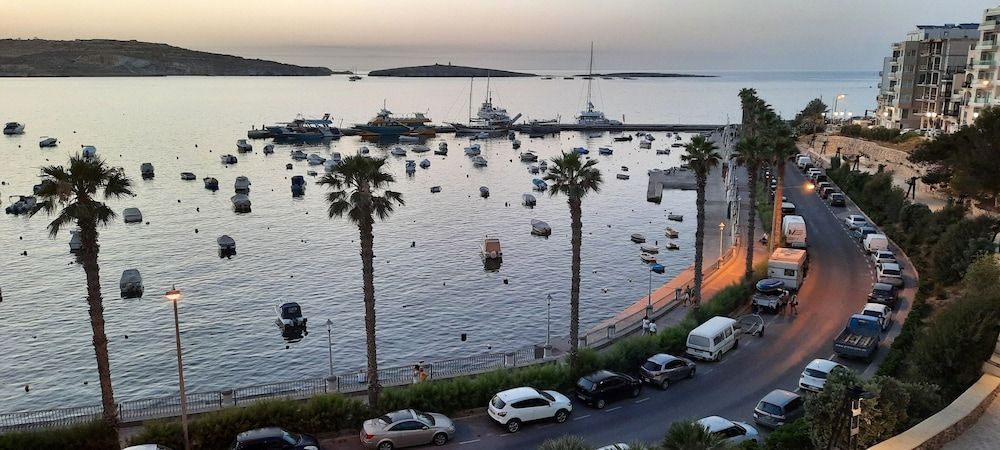 Side Sea View Street E, Steps Away to Bugibba Jetty, For the Blue Lagoon Boats and Other Islands 1