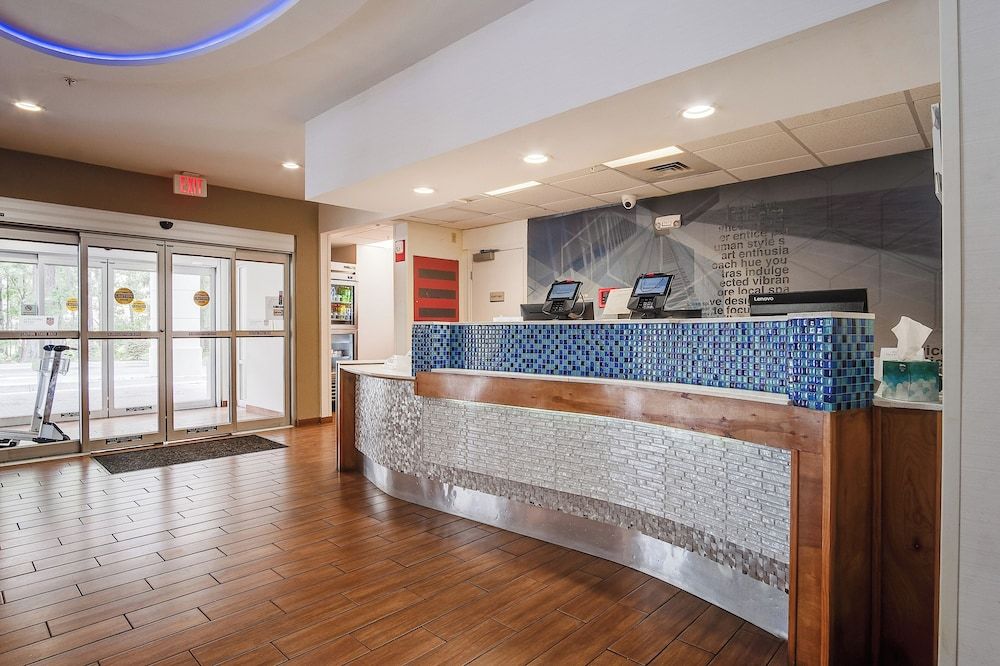 Country Inn & Suites by Radisson, Savannah Southside 2
