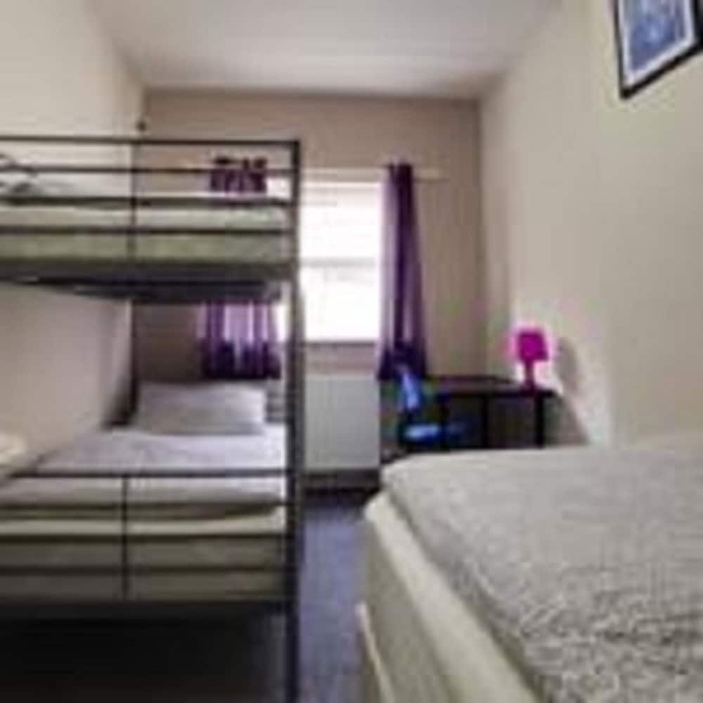 Russell Scott Hostel 1