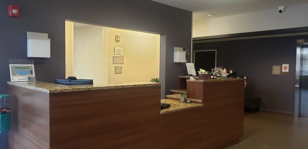 Quality Inn & Suites Caldwell I-77 2