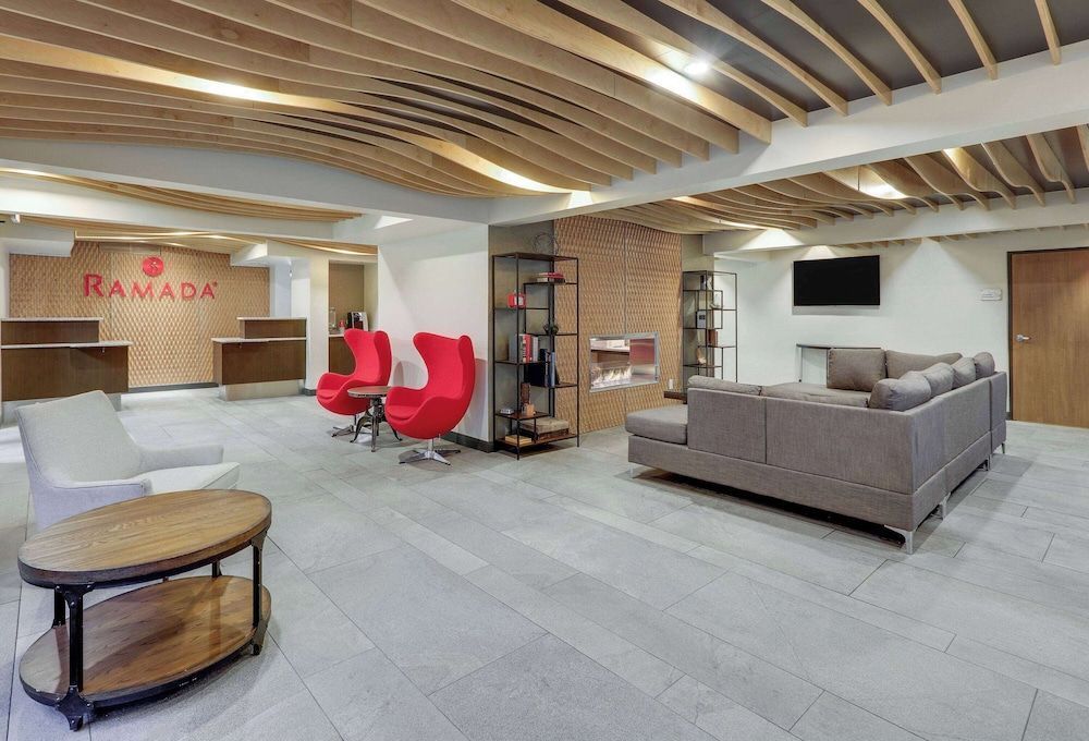 Ramada by Wyndham Austin South 2