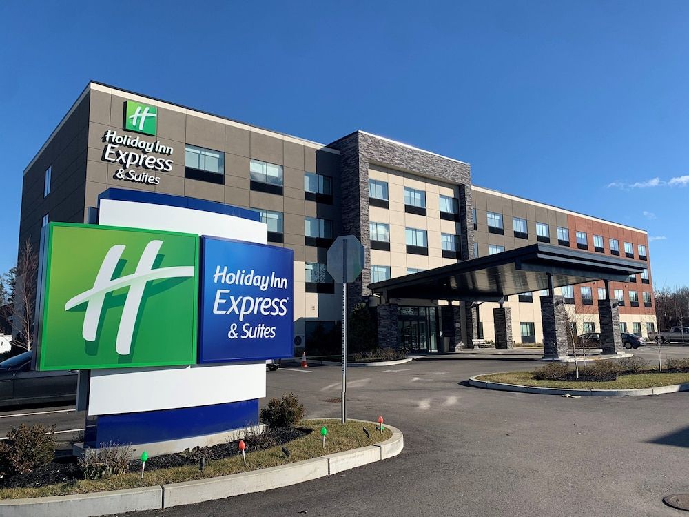 Holiday Inn Express & Suites BOSTON SOUTH - RANDOLPH by IHG 1