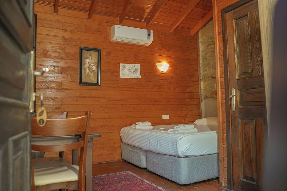 SAKLI VADİ 1