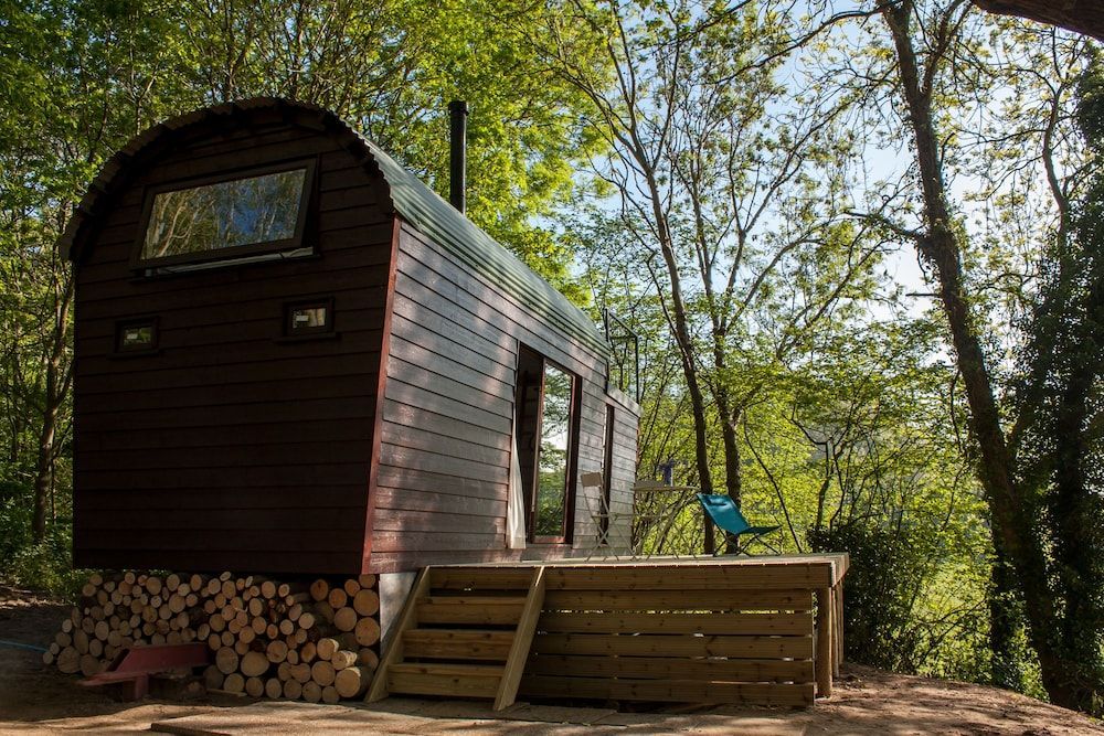 Extraordinary Huts Ltd 1