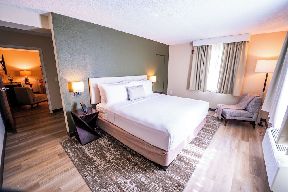 Mai Hana Hotel and Suites I Drive-Theme Parks 2