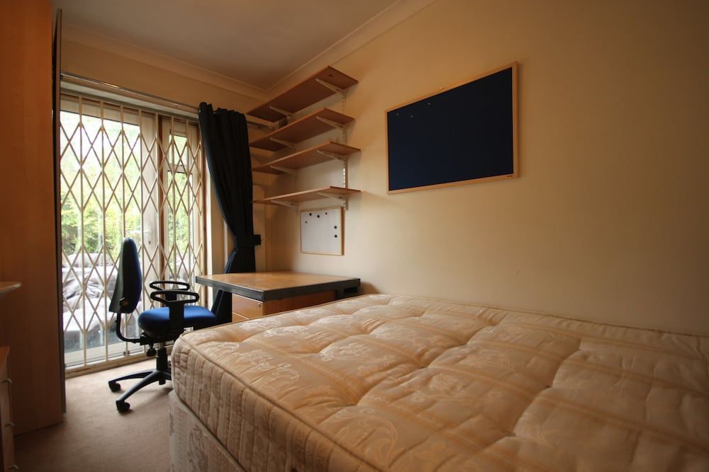 Draycott Guest House 2