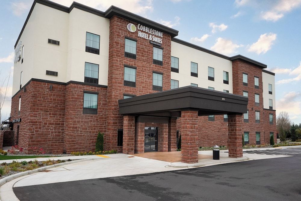 Cobblestone Hotel & Suites - Lynden 1