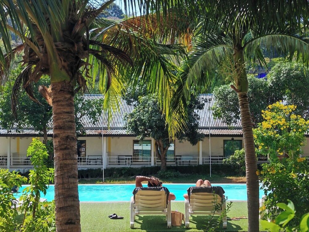 Phi Phi Chang Grand Resort & Spa 1