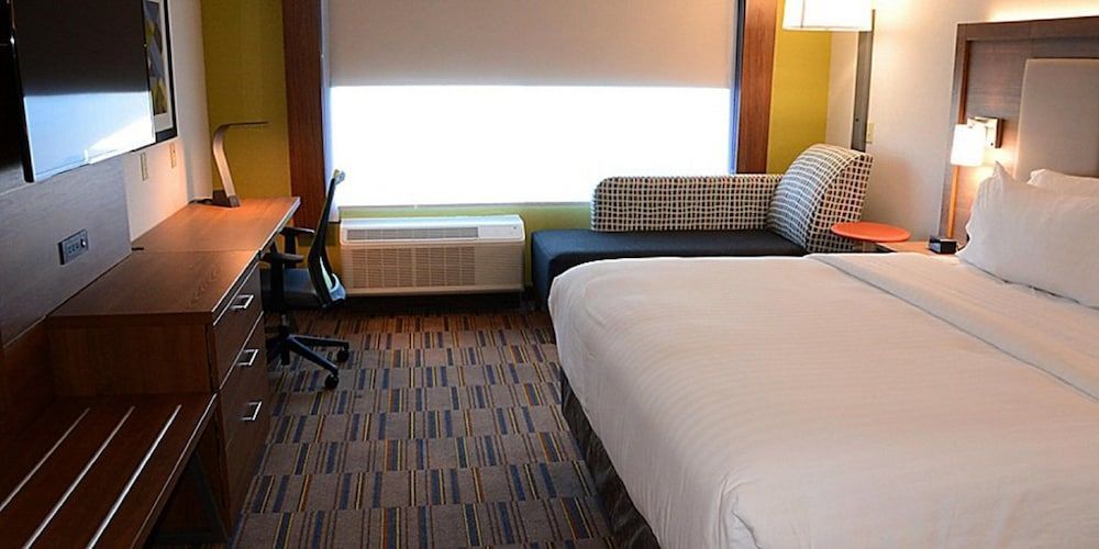 Holiday Inn Express & Suites N. MYRTLE BEACH-LITTLE RIVER by IHG 2