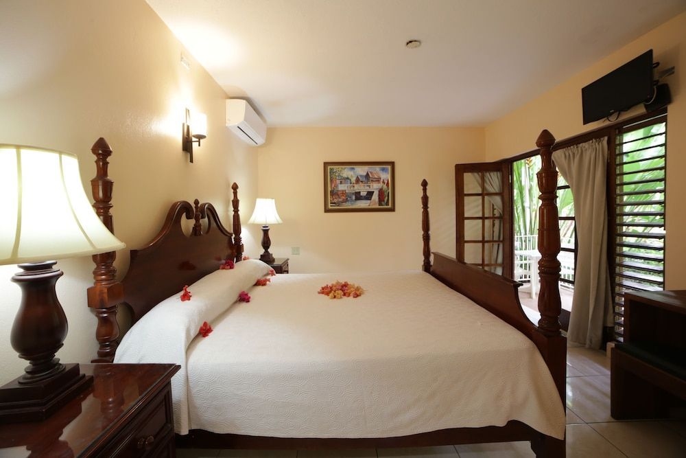 Negril Palms 1