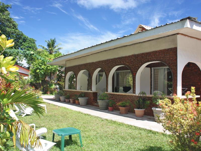 Rising Sun Guesthouse 1