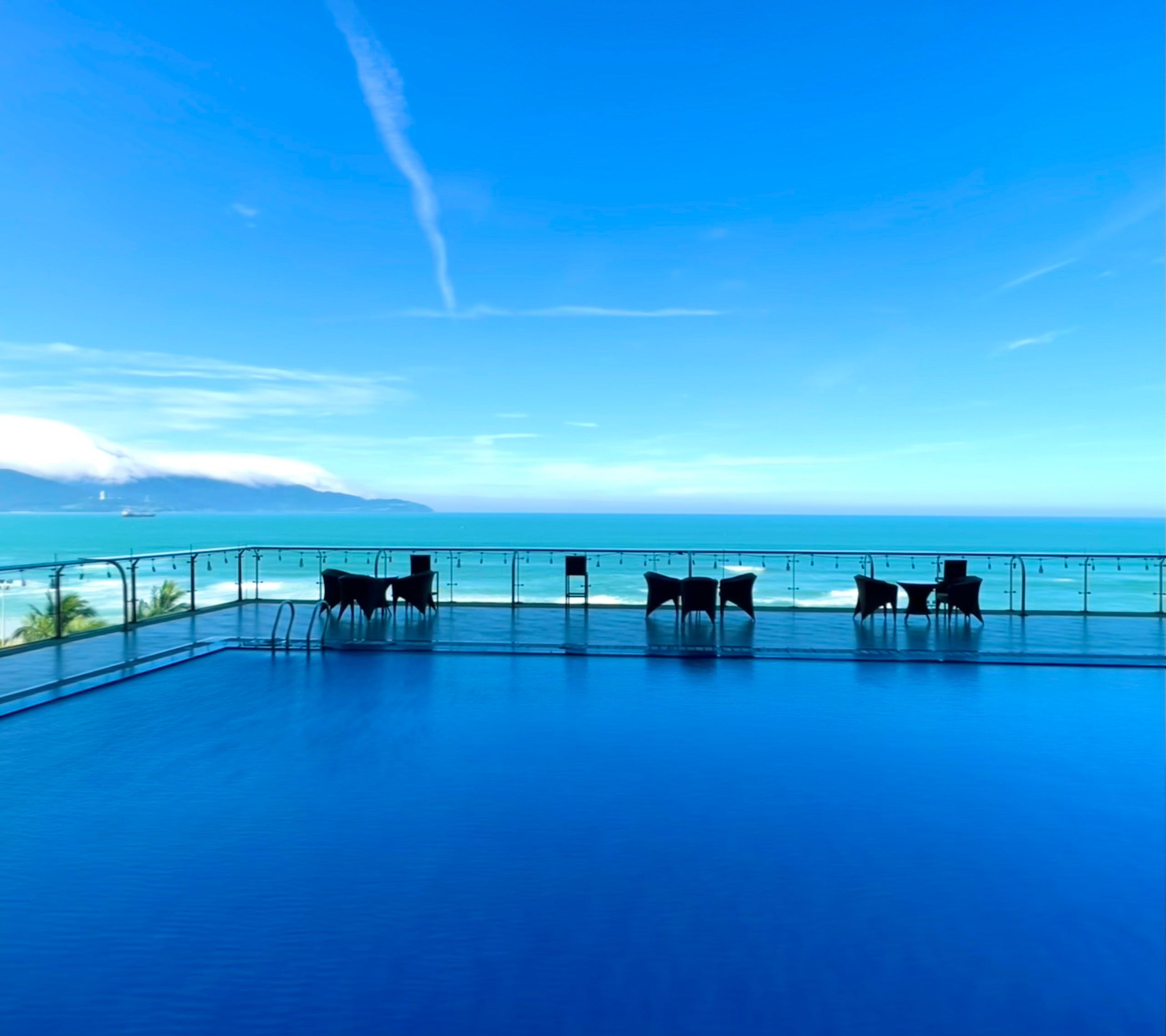 Serene Beach Hotel Danang 1