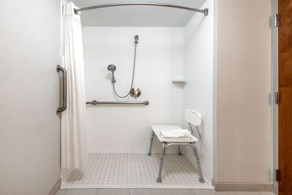 Holiday Inn Express CHAPEL HILL by IHG 2