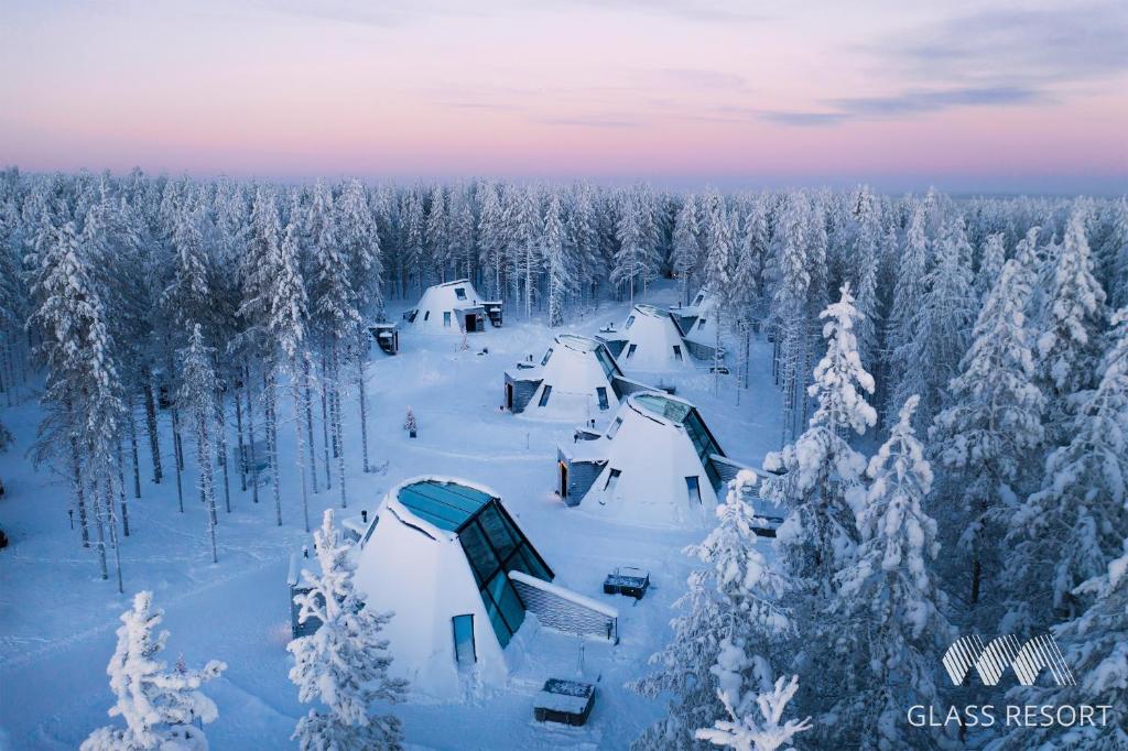 Glass Resort 1