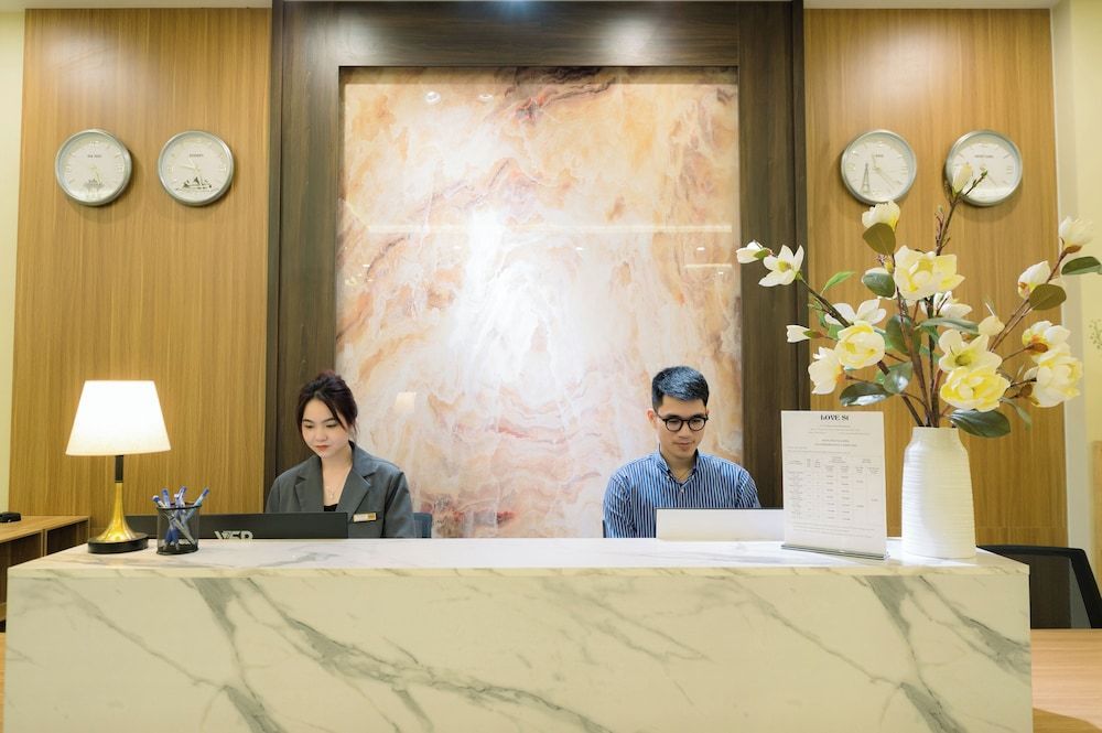Love St Hotel 2