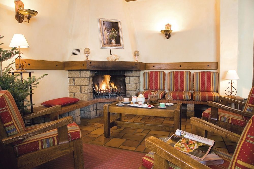 Hôtel Les Soldanelles 2