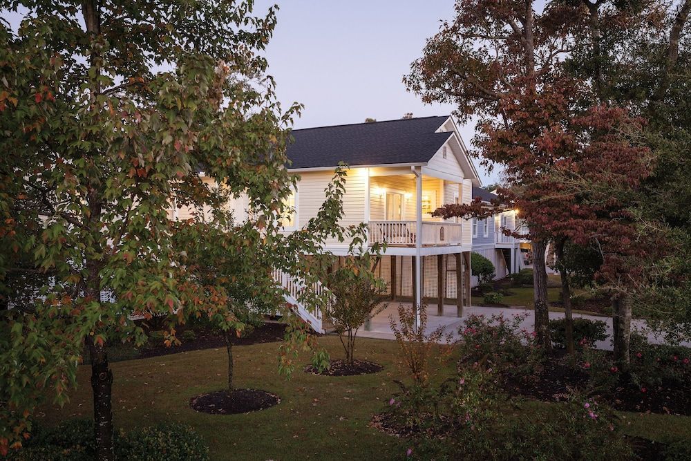 Club Wyndham at the Cottages 1