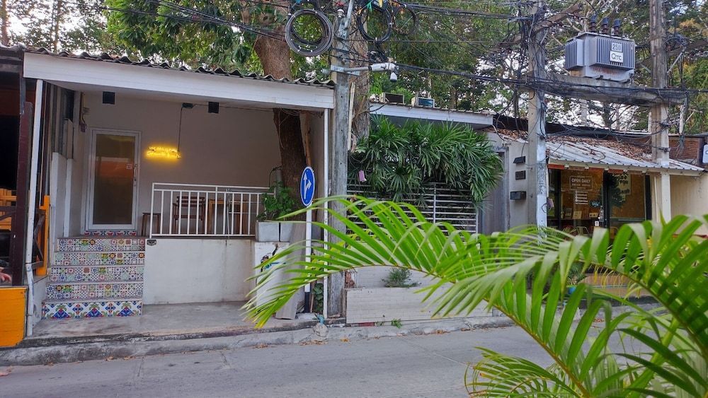 Sidewalk Boutique Hotel 1