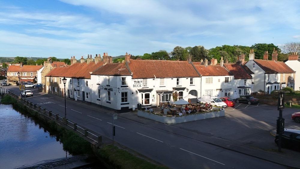 The Buck Hotel 1