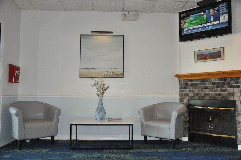 Anchorage Inn Burlington 2