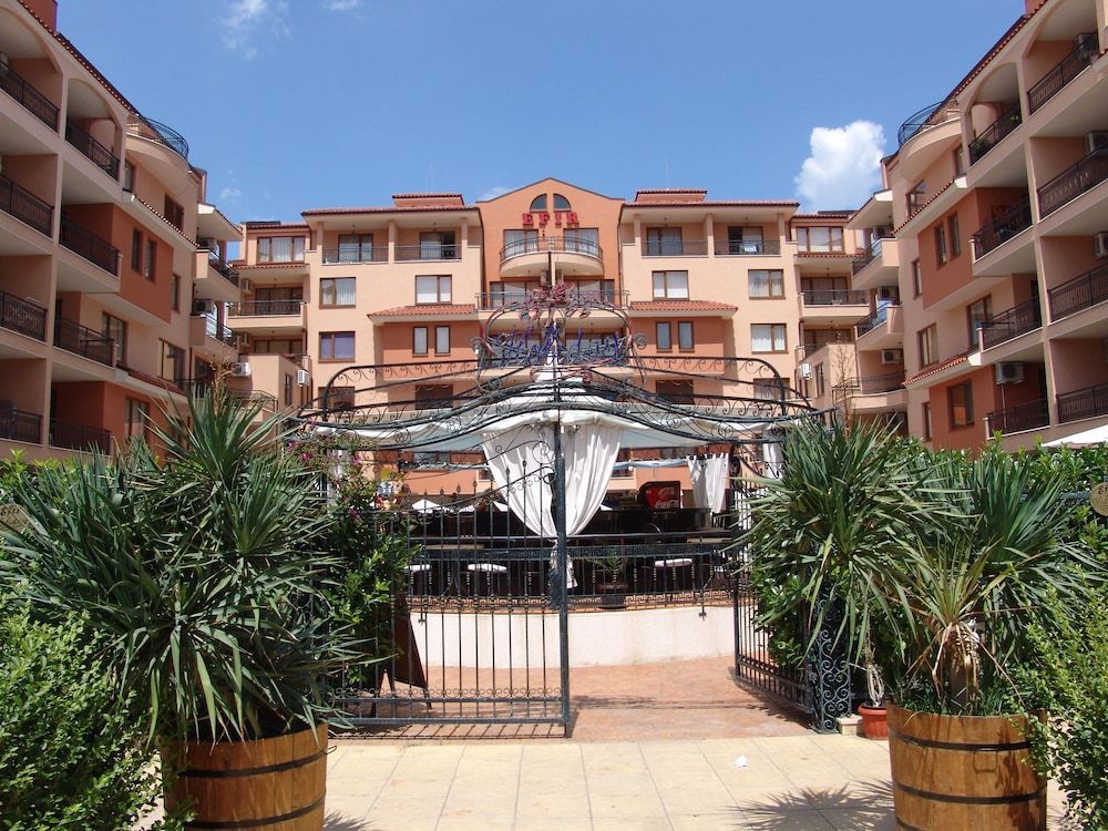 Efir Sunny beach holiday apartment 1