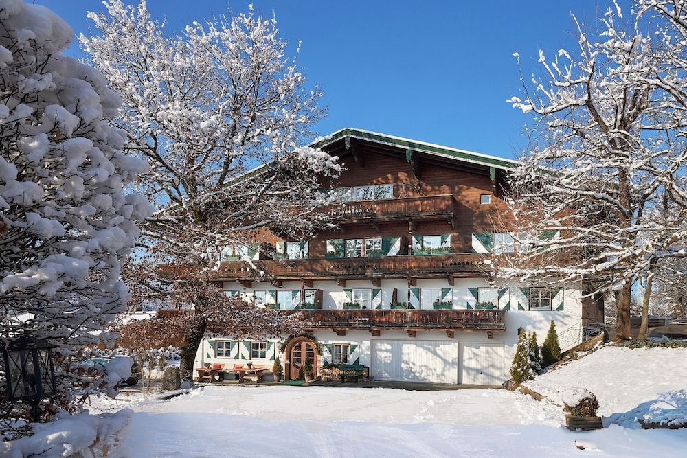 Landsitz Römerhof - Hotel Apartments 1