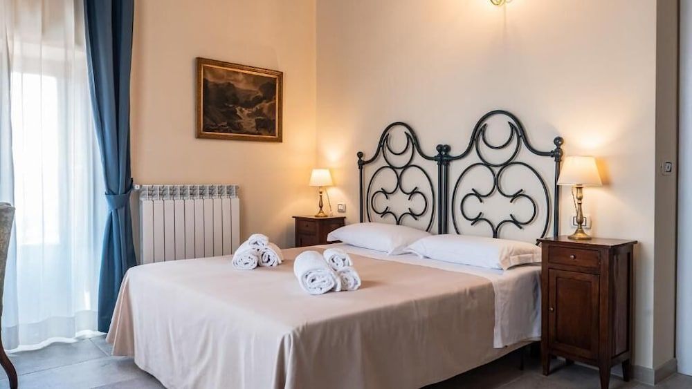 Palazzo dei Pavoni, Relais di Charme 1
