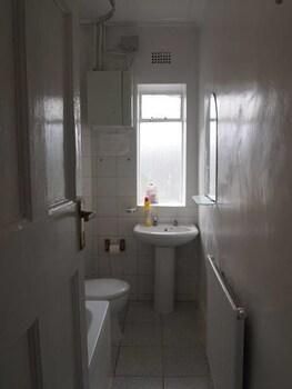 PADDINGTON APARTMENTS 2