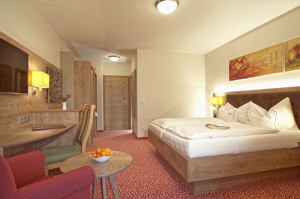 Hotel Neuhäusl Berchtesgaden 2