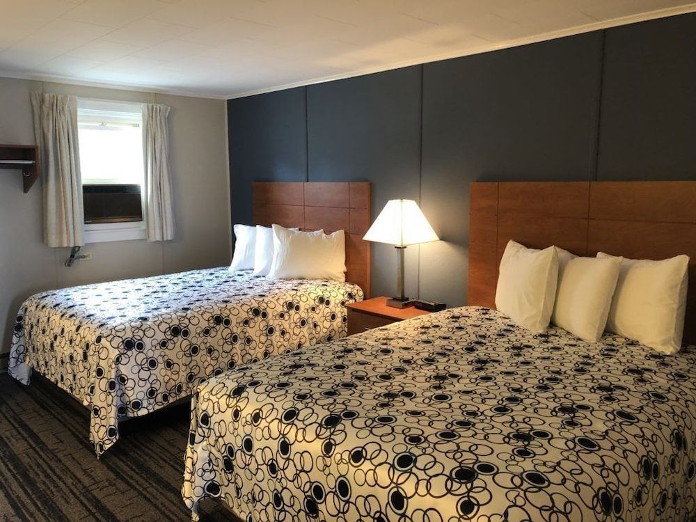 Edenbrook Motel 2
