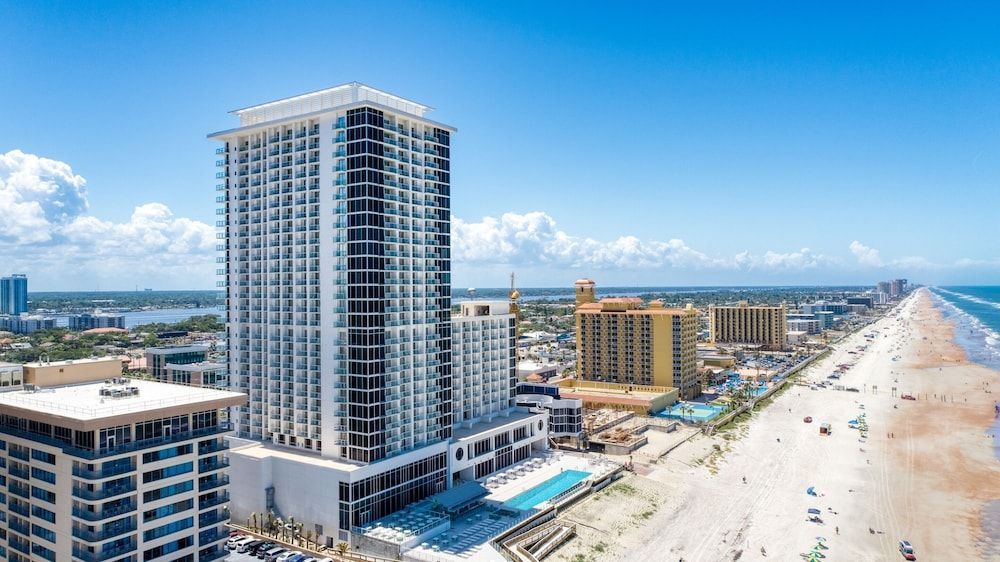 Daytona Grande Oceanfront Resort 1