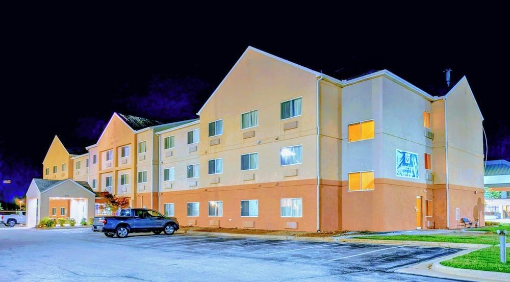 SureStay by Best Western Norman 1