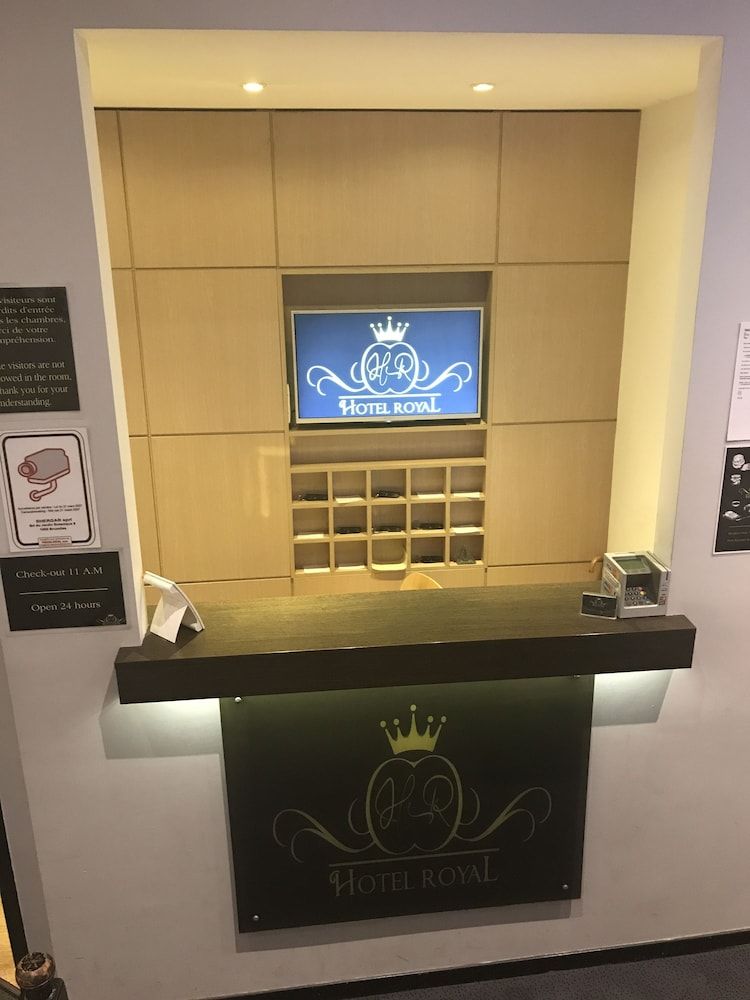 Royal Hotel 2