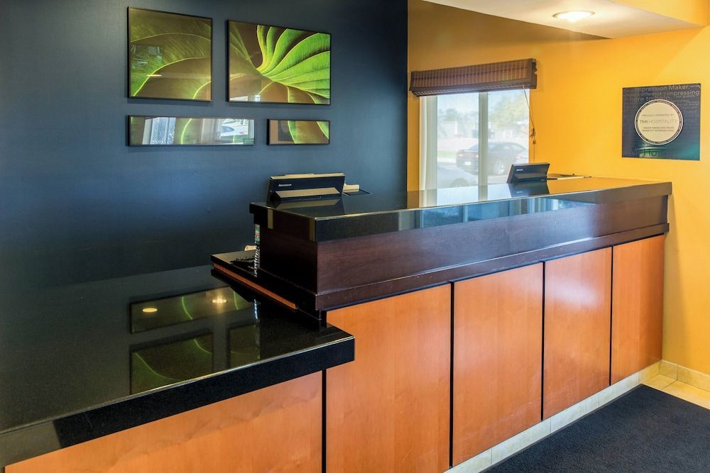 Fairfield Inn & Suites Canton 2
