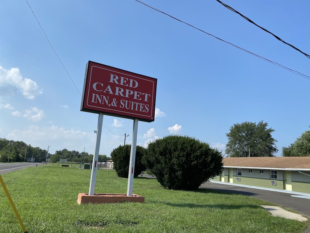 Red Carpet Inn & Suites Wrightstown 1