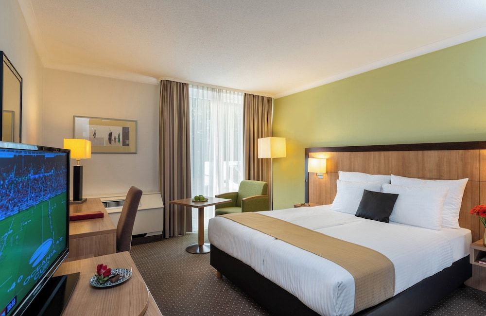 Leonardo Hotel Düsseldorf Airport Ratingen 1