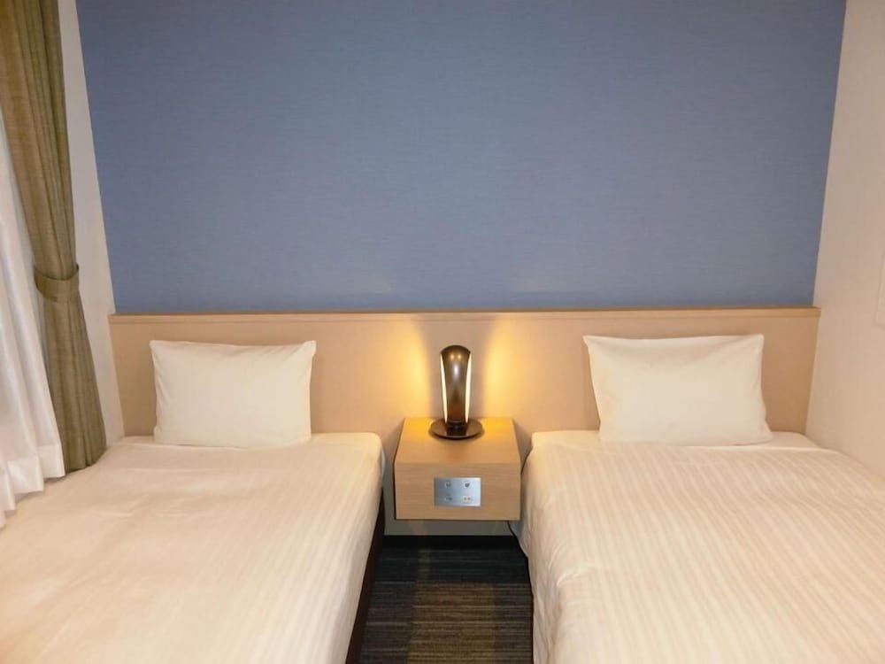 Bande Hotel Osaka 1