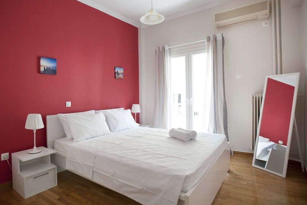 Pop art apartment at Koukaki 1