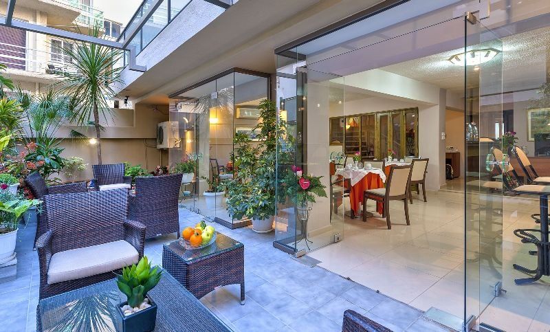 Leonidas Hotel & Apartments 1