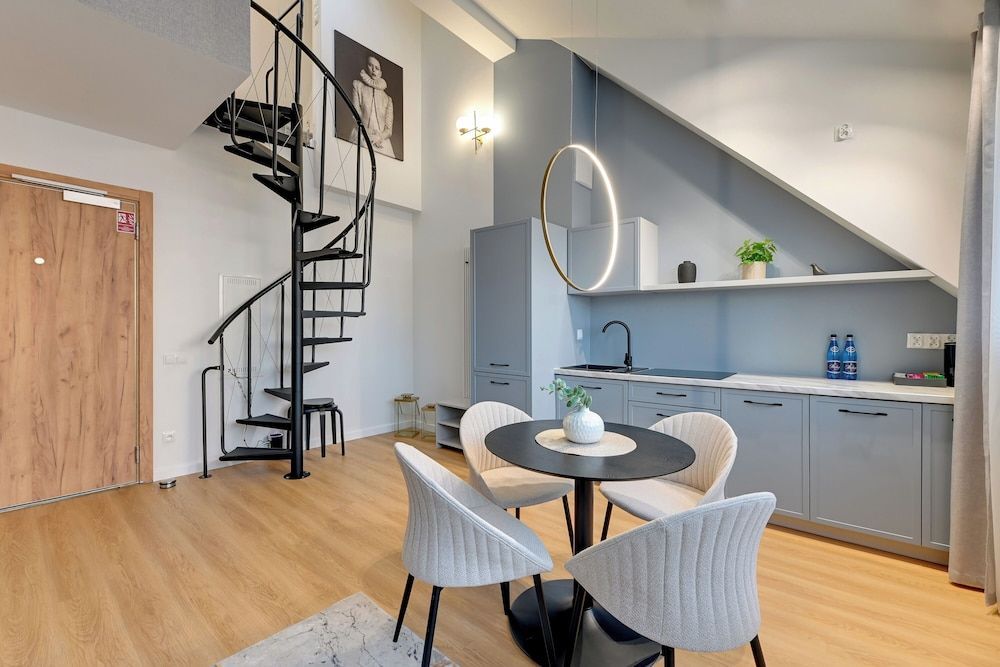 Waterlane Vintage - Fitness & Gym by Downtown Apartments 1